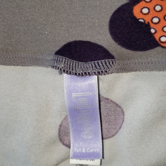 LuLaRoe Minnie Mouse Tall and Curvy Leggings - Picture 3 of 4